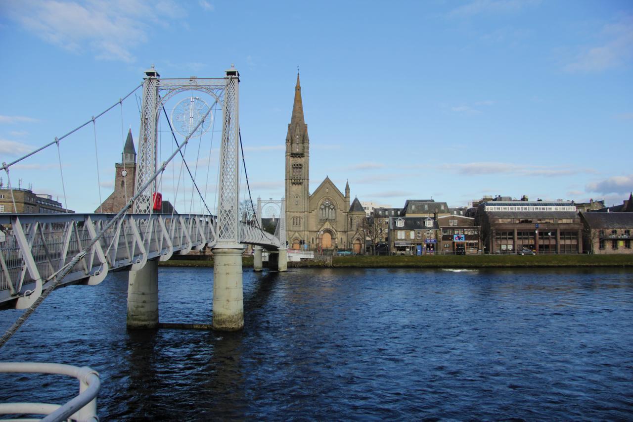 Scardroy Homes Inverness - Central 2 Bedroom With Parking Wifi Smart Tvs Sleeps Up To 6 Buitenkant foto